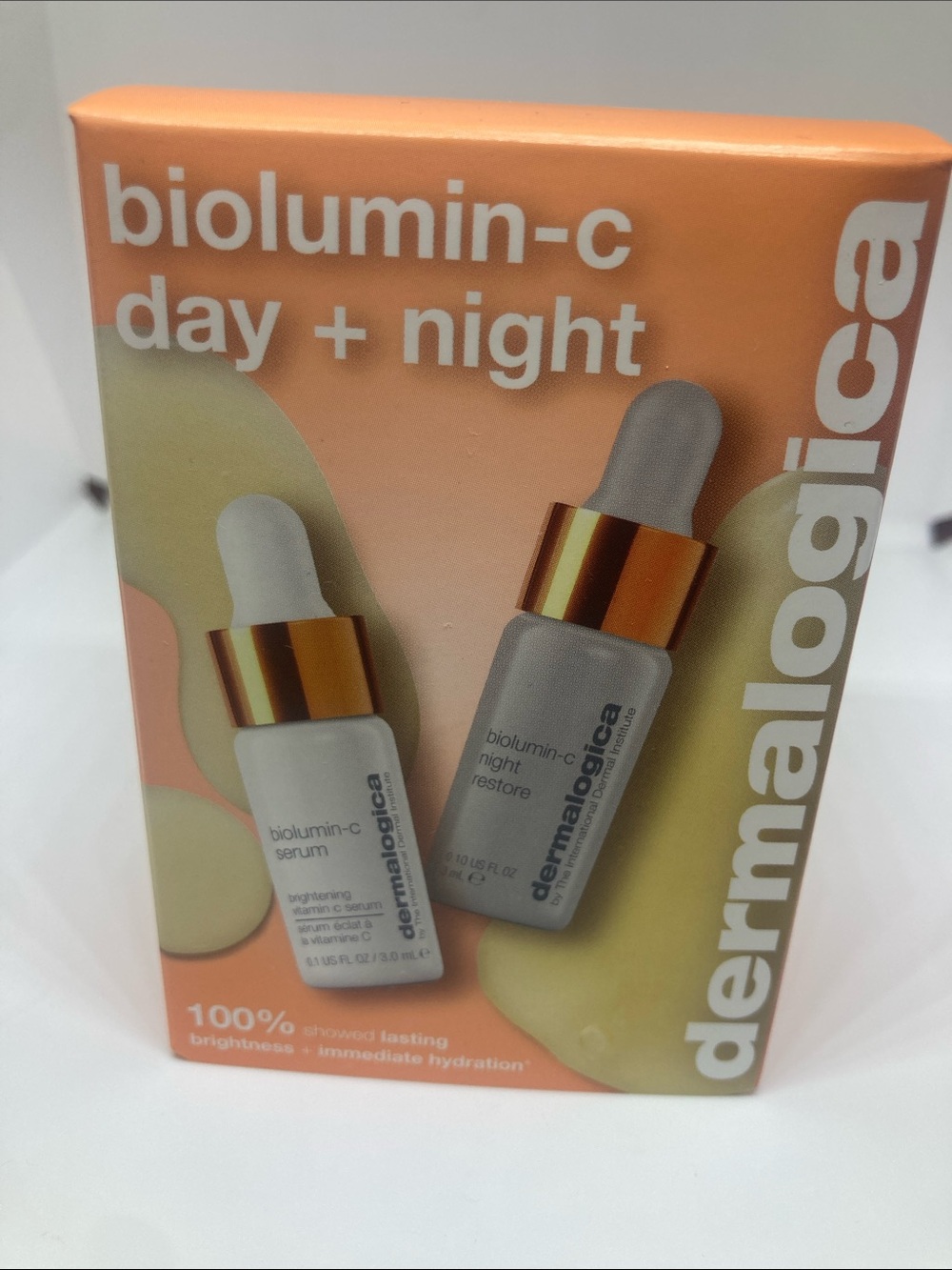 dermalogica Biolumin-C Day + Night Set - Orange and Cream Packaging - Picture 5 of 6